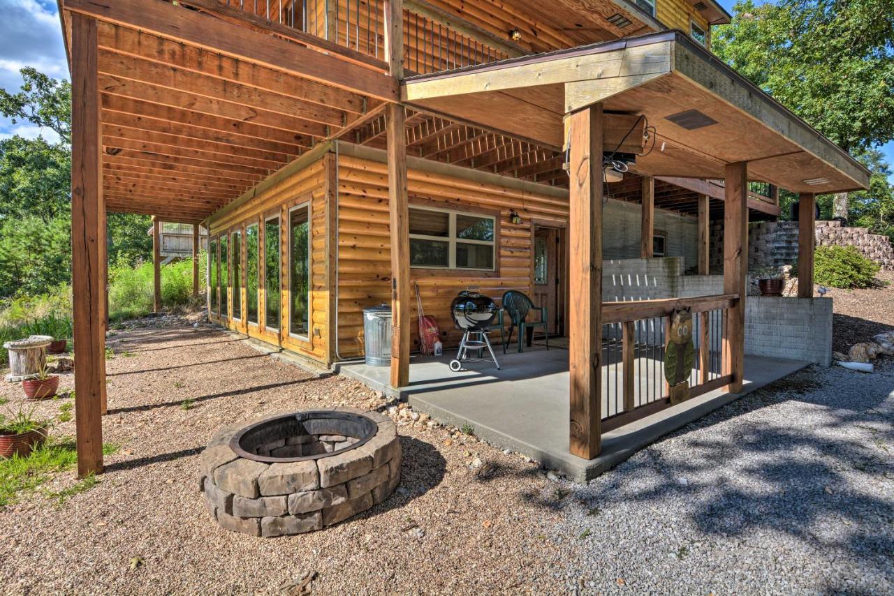Spacious Log Cabin With Fire Pit And Game Room! Eureka Springs Eksteriør bilde