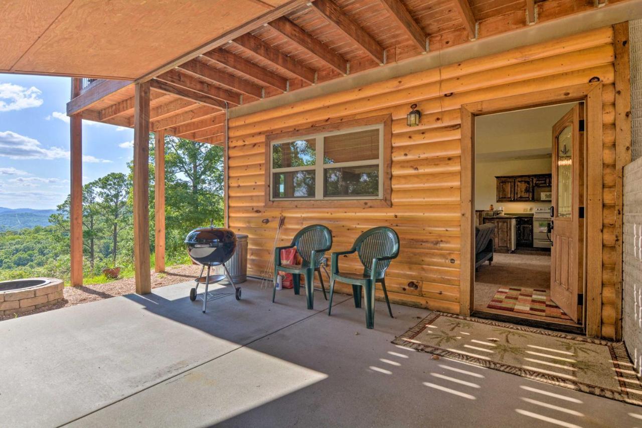 Spacious Log Cabin With Fire Pit And Game Room! Eureka Springs Eksteriør bilde